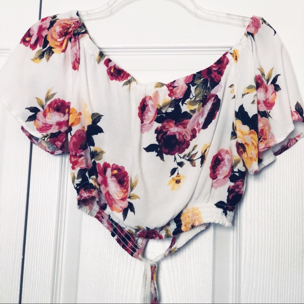 Kendall & Kylie Flower Patterned Crop Top w/ Bell Sleeves